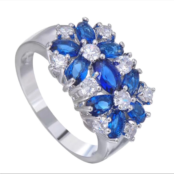 New Women’s 925 Silver Flower Blue Sapphire Ring - Picture 5 of 11